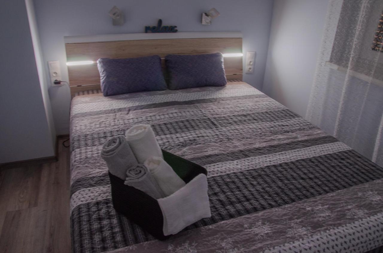 Oros House Apartmanhaz Orosháza Exteriör bild