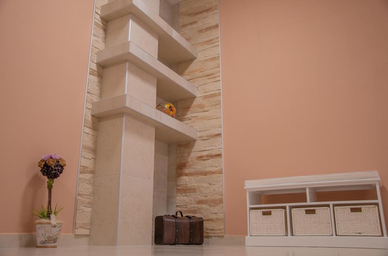 Oros House Apartmanhaz Orosháza Exteriör bild
