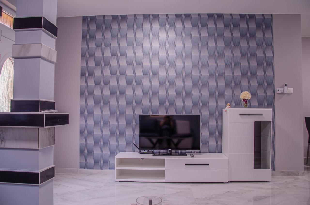 Oros House Apartmanhaz Orosháza Exteriör bild