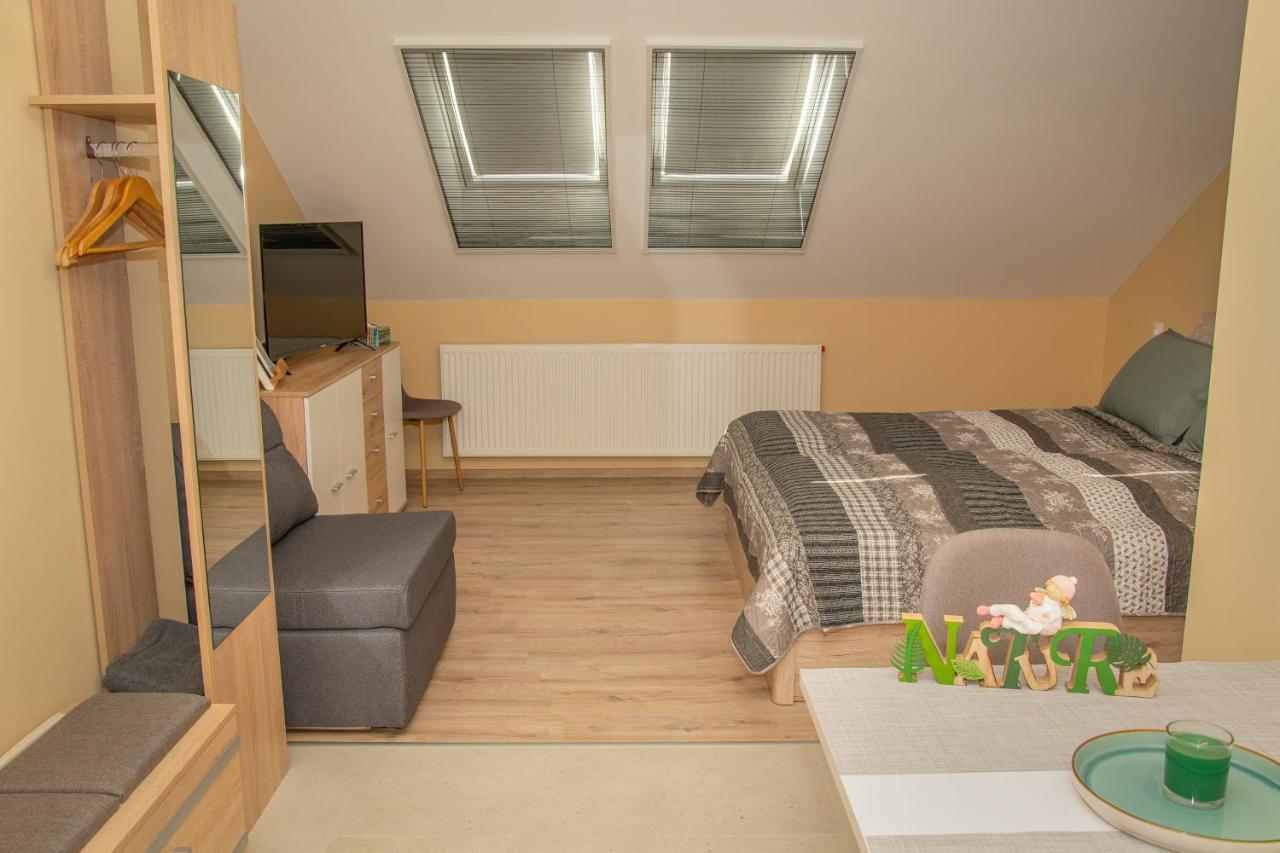Oros House Apartmanhaz Orosháza Exteriör bild