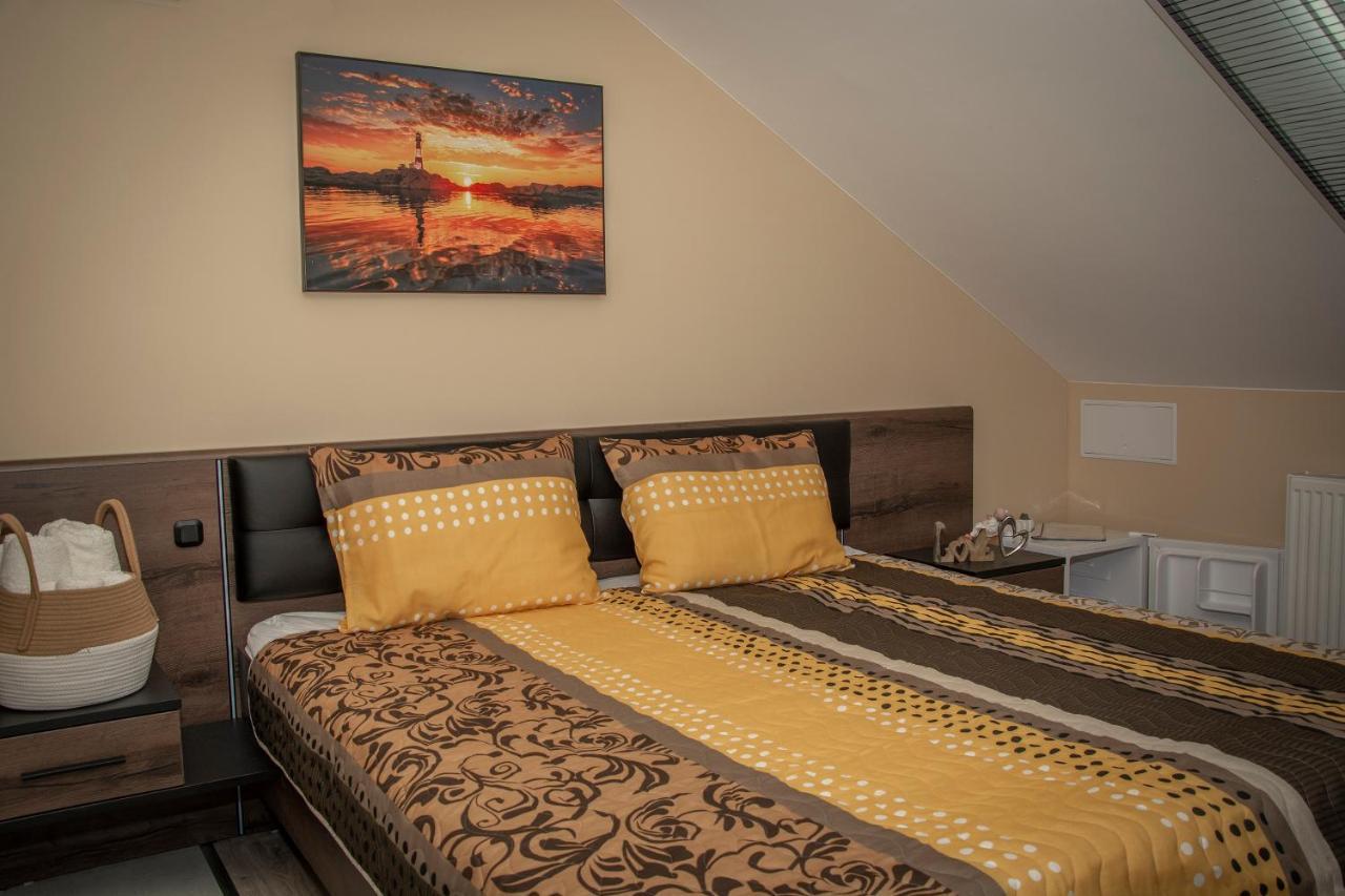 Oros House Apartmanhaz Orosháza Exteriör bild