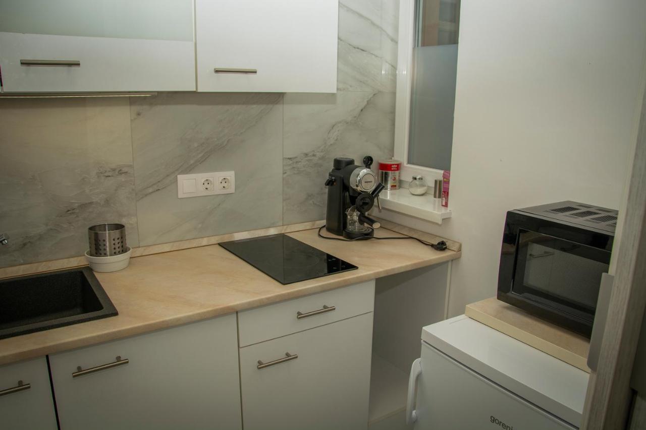 Oros House Apartmanhaz Orosháza Exteriör bild